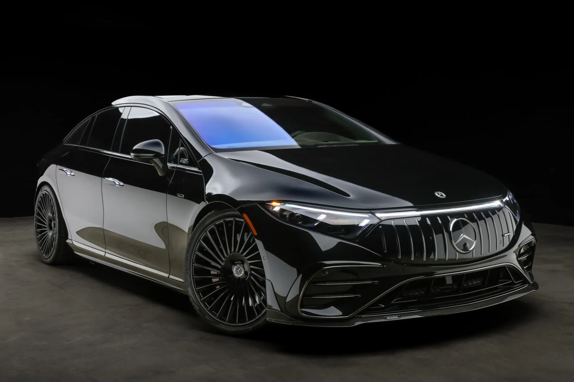 Mercedes-Benz EQS 580 4MATIC - Car Image